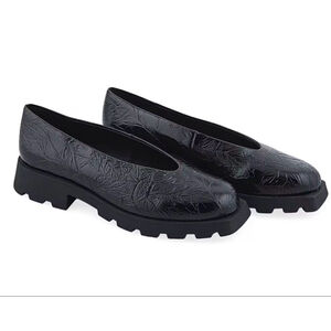 New in box Katy Perry The Darling slip on loafer in black size 10